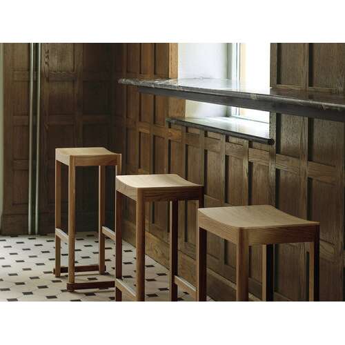 Atelier Barstoel - Beuk - Natural Lacquered - H: 65 cm - Artek - TAF Studio - Barstools - Furniture by Designcollectors