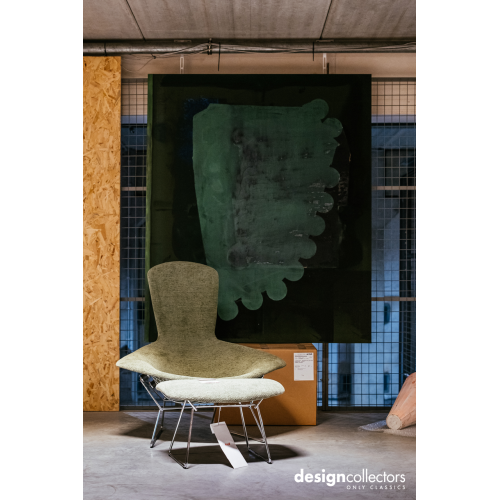 Bertoia High Back Armstoel, Capraia Sage - Knoll - Harry Bertoia - Lounge Chairs & Club Chairs - Furniture by Designcollectors