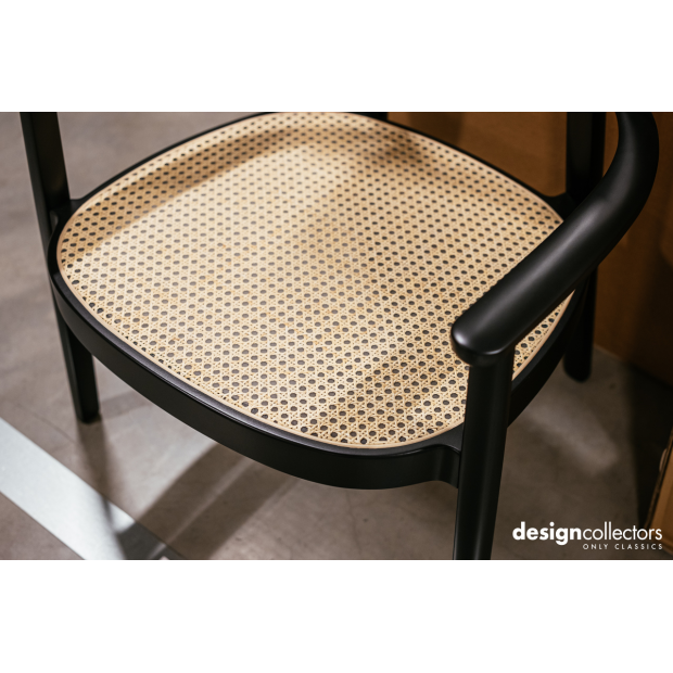 119 Chair, Noir - Thonet - Sebastian Herkner - Outlet - Furniture by Designcollectors