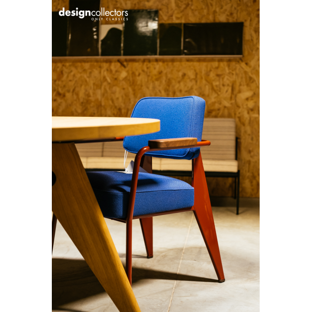 Fauteuil Direction Special: upholstery Credo - Vitra - Jean Prouvé - Stoelen - Furniture by Designcollectors