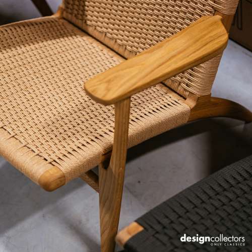 CH25 Lounge chair, Oiled oak, Natural cord - Furniture by Designcollectors