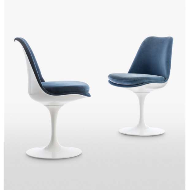 Tulip Chair white shell and base with swivel, Capraia Sky/blue - Knoll - Eero Saarinen - Stoelen - Furniture by Designcollectors