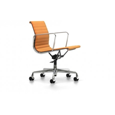 Aluminium Chair EA117 Chaise - vitra - Charles & Ray Eames - Accueil - Furniture by Designcollectors