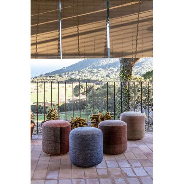 Shade Pouf d'extérieur - 4A - Nanimarquina - Begüm Cana Özgur - Tapis & Poufs - Furniture by Designcollectors