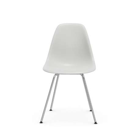 Eames Plastic Chair DSX Chaise sans revêtement - Cotton White RE - Chrome - Vitra - Furniture by Designcollectors