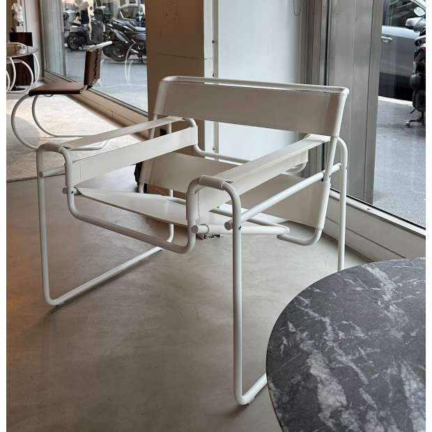 Wassily Lounge Chair, Frame blanc, Natural canvas - Knoll - Marcel Breuer - Chaises - Furniture by Designcollectors