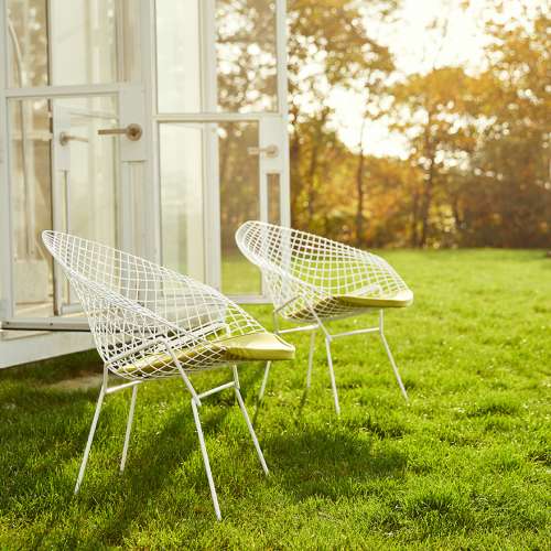 Bertoia Diamond Armchair unupholstered: Outdoor White - Knoll - Harry Bertoia - Outdoor Dining - Furniture by Designcollectors