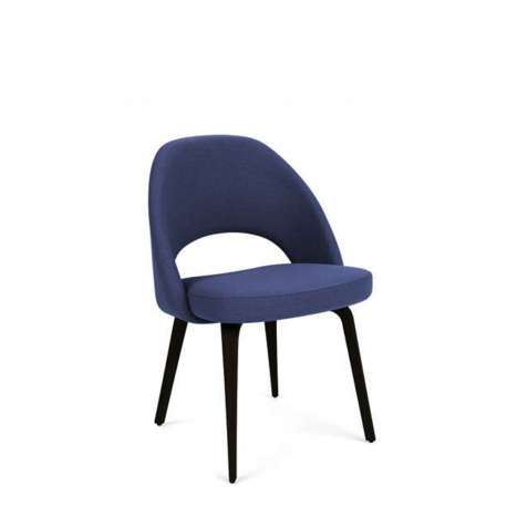 Saarinen Conference Stoel, Zwarte poten, Hallingdal 65 - Blauw 773 - Knoll - Furniture by Designcollectors