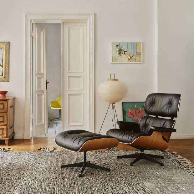Lounge Chair & Ottoman (classic dimensions) - Leather Natural- Nero - Santos Palisander - Vitra - Charles & Ray Eames - Accueil - Furniture by Designcollectors