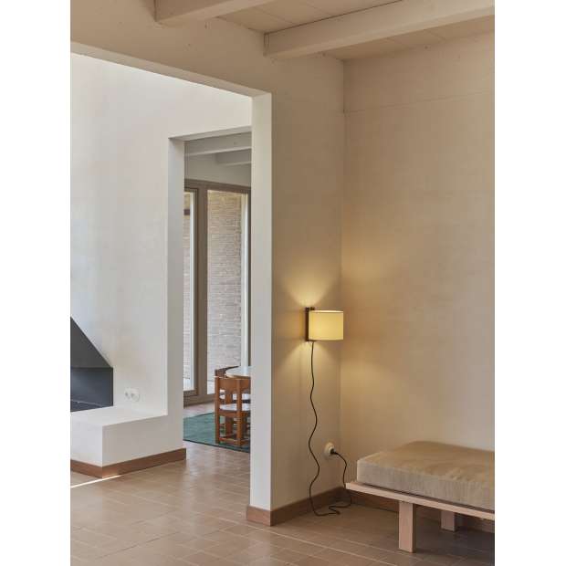 TMM Corto Wall Light, With plug, White - Santa & Cole - Miguel Milá - Wandlampen - Furniture by Designcollectors