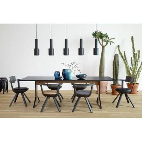 REB 002 Kaari large dining table - artek - Ronan and Erwan Bouroullec - Tables - Furniture by Designcollectors