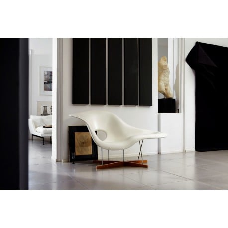 La Chaise - vitra - Charles & Ray Eames - Chairs - Furniture by Designcollectors
