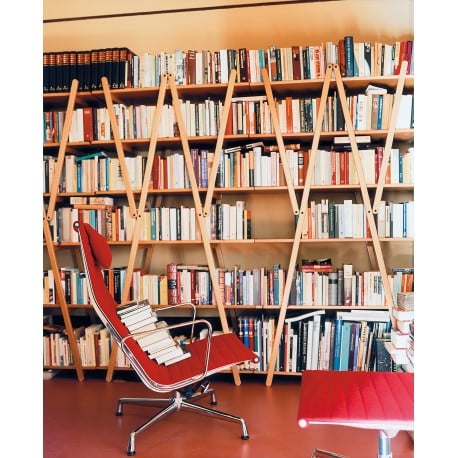 Aluminium Chair EA 124 Chaise - vitra - Charles & Ray Eames - Accueil - Furniture by Designcollectors